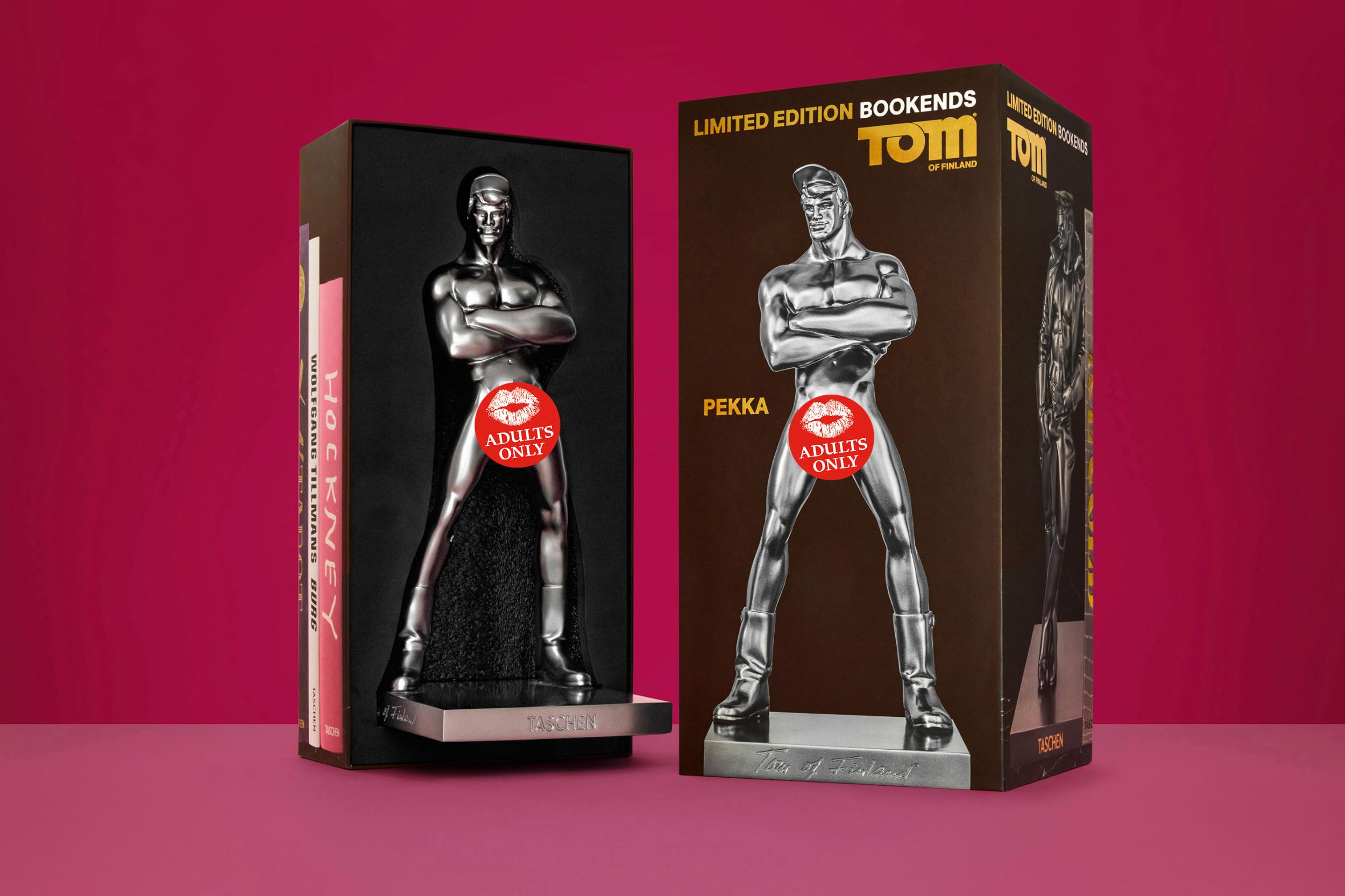 SUJETALIBROS TOM OF FINLAND BOOKEND PEKKA – Plastic Books