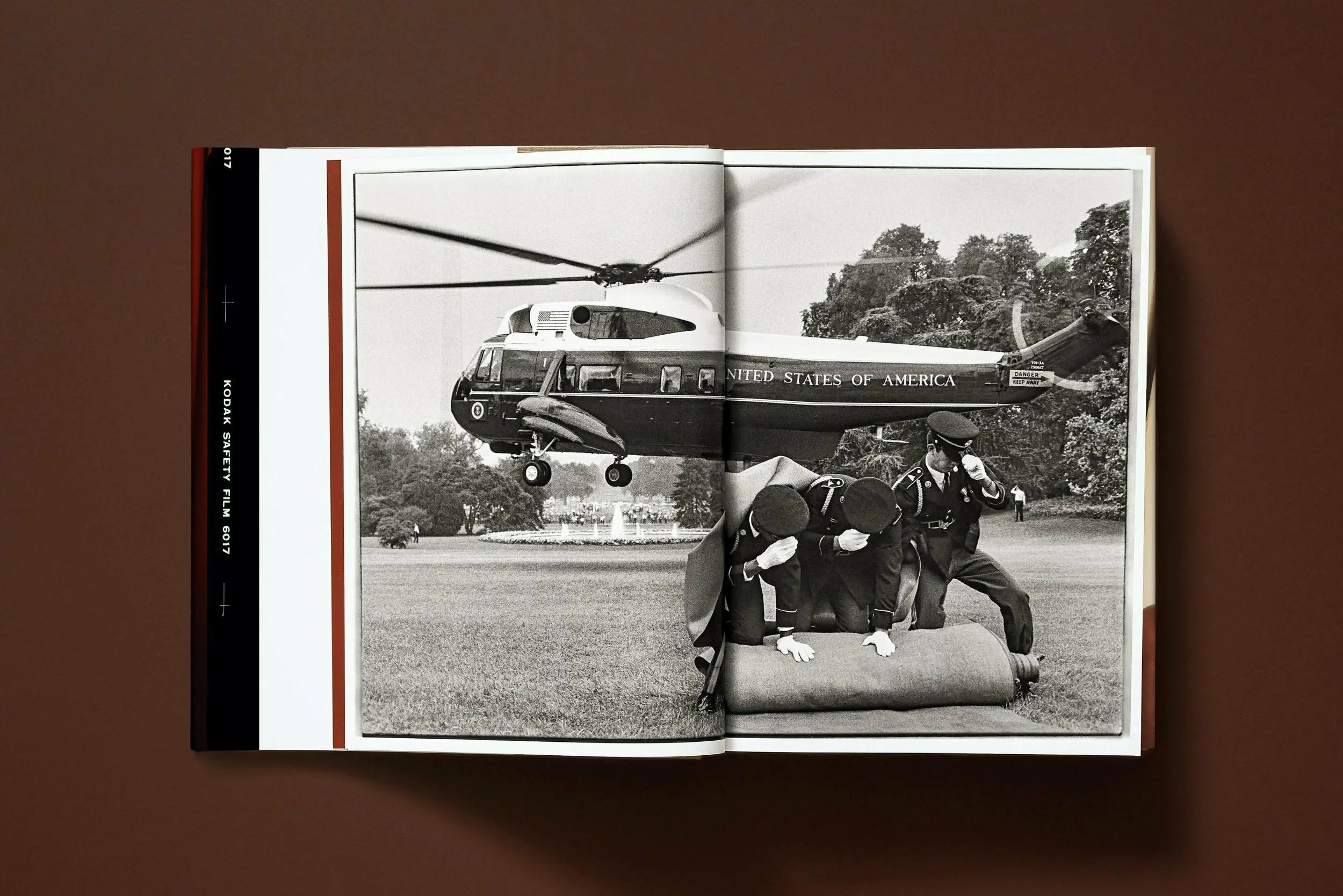 Annie Leibovitz – Plastic Books